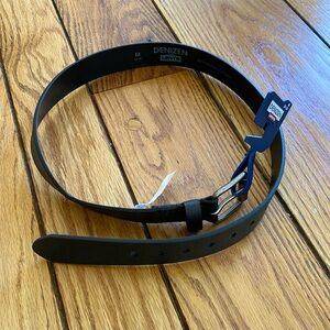 Levi’s Denizen black belt M size 34-36 waist